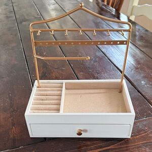 Gold and White Jewelry Organizer
